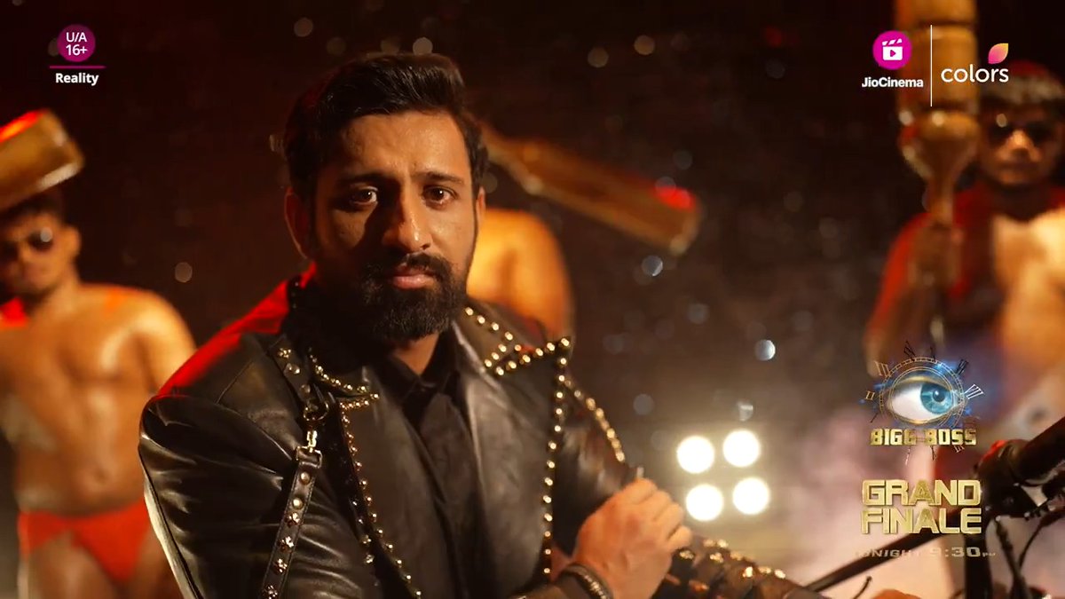 Rajat ka rubab yaa Vivian ka naam, kaun hoga winner in this Bigg Boss 18 ka final paigaam? Dekhiye #BiggBoss18GrandFinale aaj raat 9.30 baje Colors TV aur #JioCinema par. #BB18 #BiggBoss18onJioCinema #BiggBoss #KaunJeetegaBiggBoss18 Salman Khan #RajatDalal Vivian Dsena
