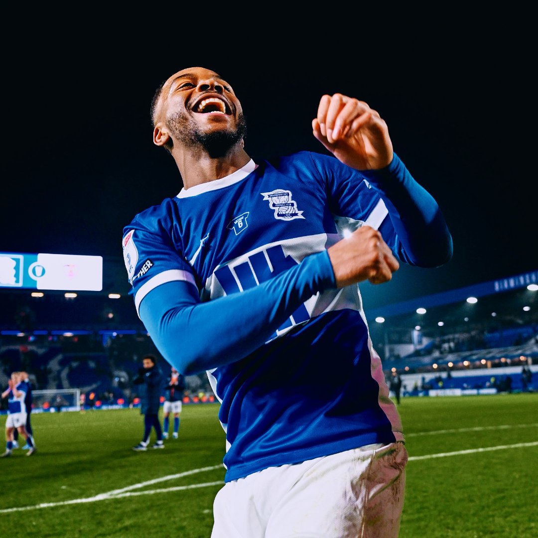 POV: You're in the front row, witnessing Lairdo's first goal and that 𝗦𝗣𝗘𝗖𝗜𝗔𝗟 celebration. 💙