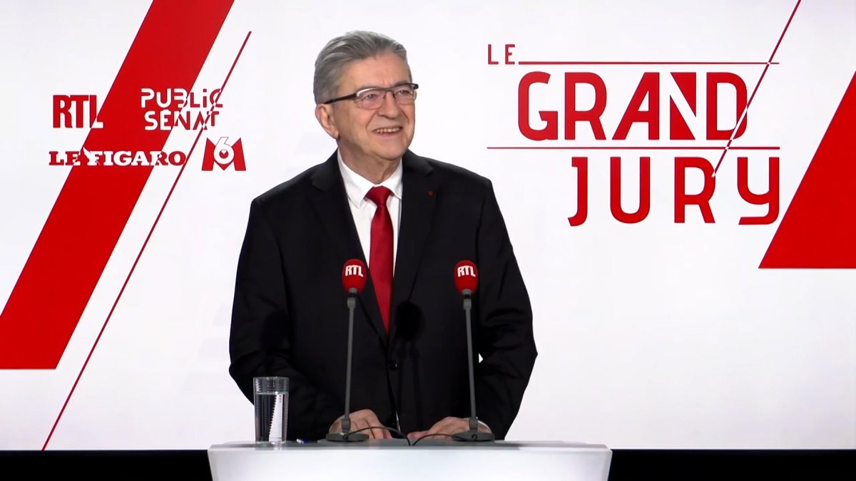Nous avons décidé, en créant le mouvement Insoumis, que nous serions la gauche qui tient parole. Nous ne sommes pas des menteurs. Nous ne disons pas que nous allons lutter contre le capitalisme pour lui servir ensuite un repas de banquet. #LeGrandJury