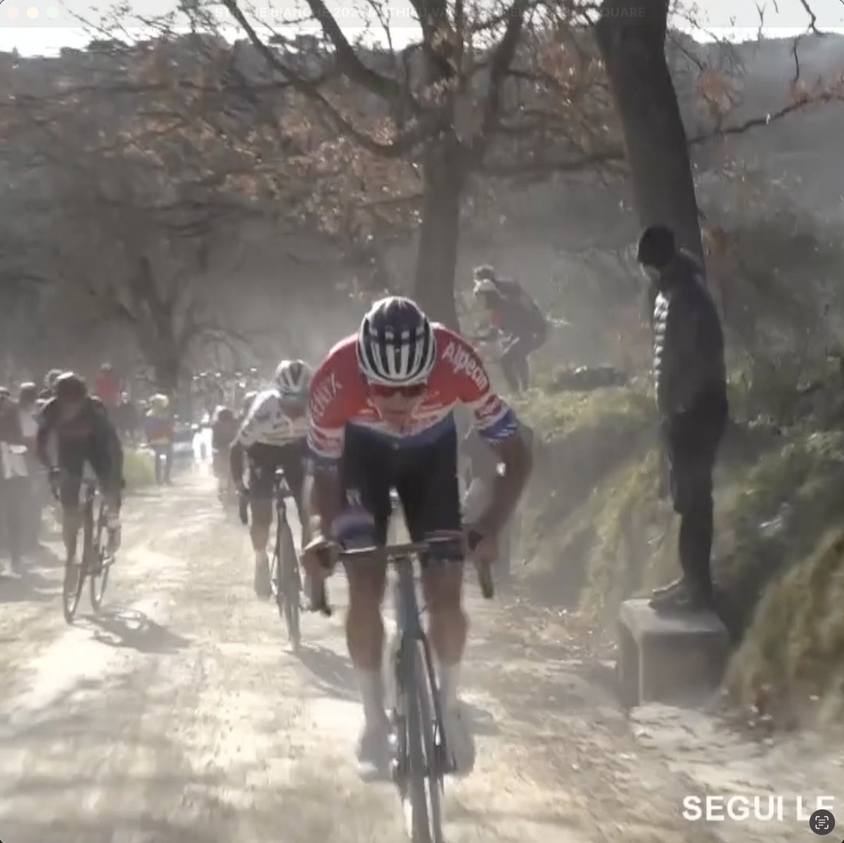 one of my favorite race ever! he broke the bike computer with all that watts 🥵