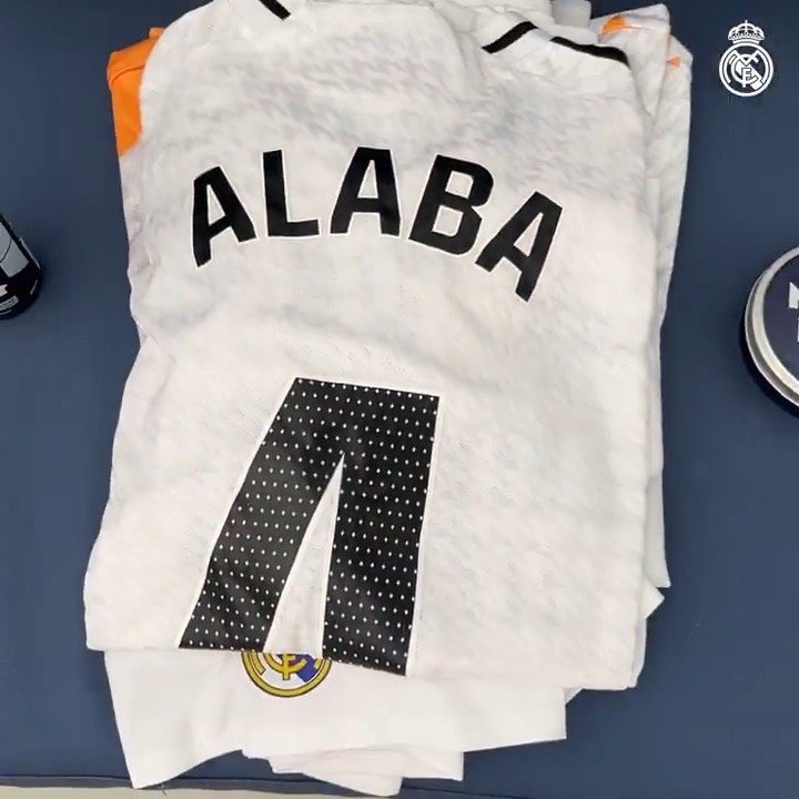 👕🔢 ¡Vestuario listo! #RealMadridLasPalmas | #PreparationIsEverything