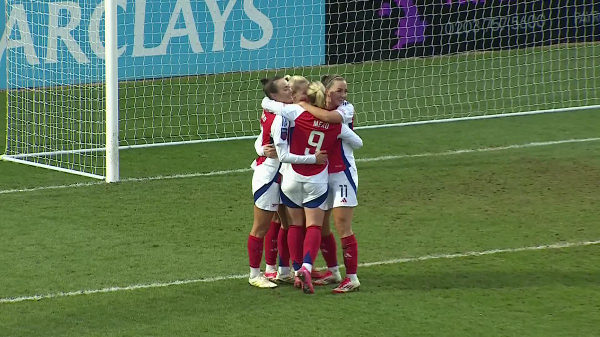 SLEGERS BALL 🤤 Beth Mead MBE finishes off a stunning team move from Arsenal Women ✨ #BarclaysWSL