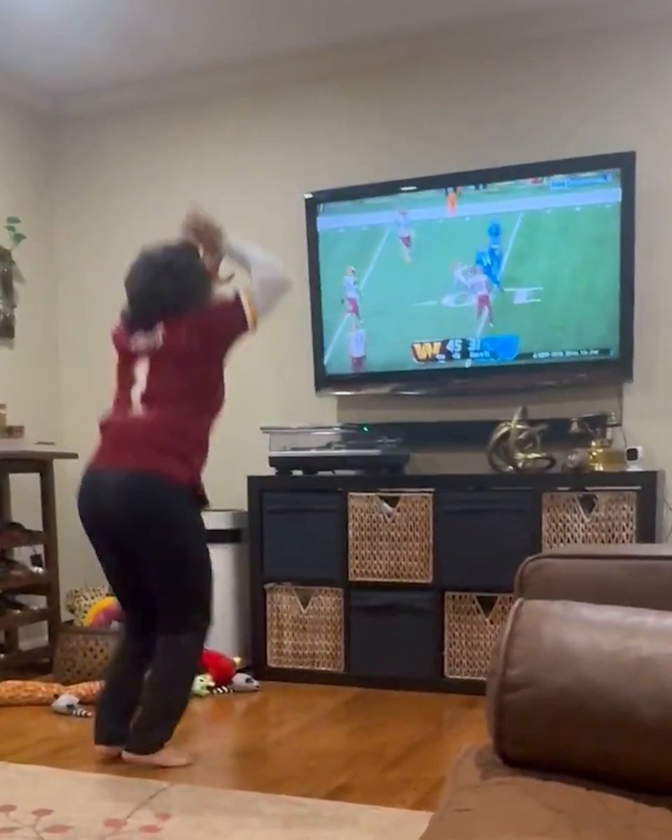 Jumping for joy after watching the Commanders advance to the NFC Championship for the first time in 33 years‼️ (via MTPotts/X, David Potts)