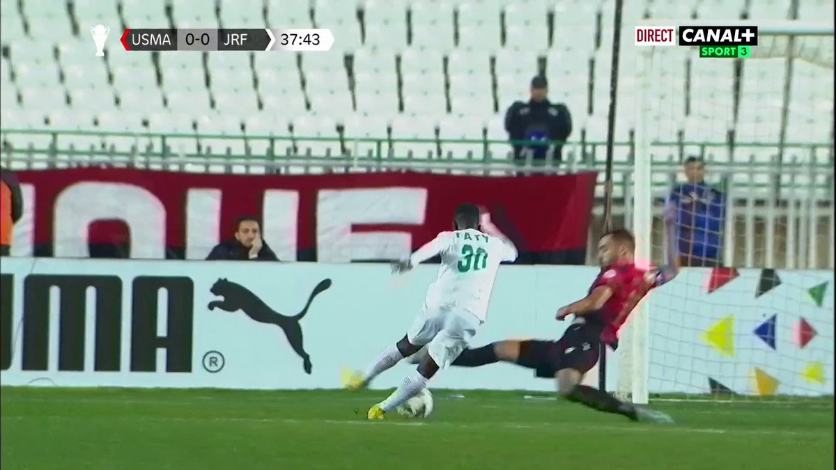 #CAFCC : Y avait-il pénalty pour le Jaraaf sur cette action ? 😧