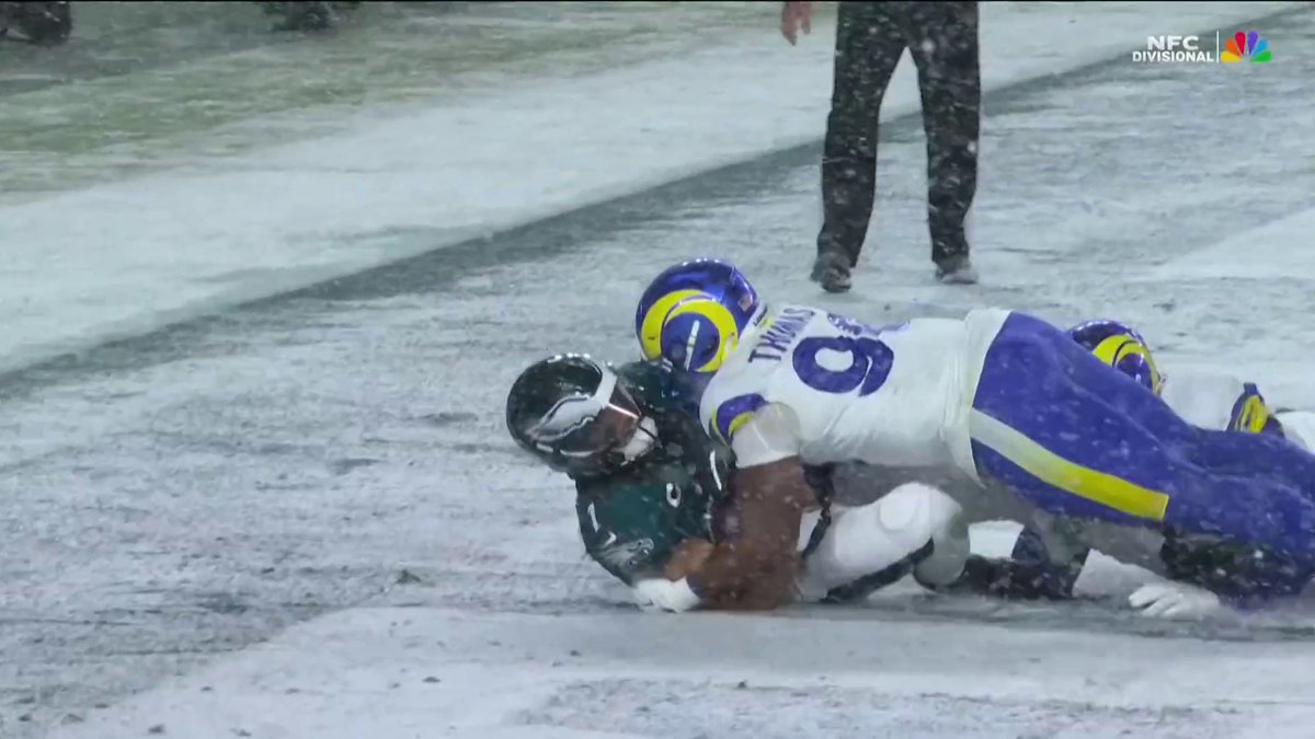 SAFETY. RAMS BALL DOWN ONE! 🤯 📺 NBC &amp; Peaocck