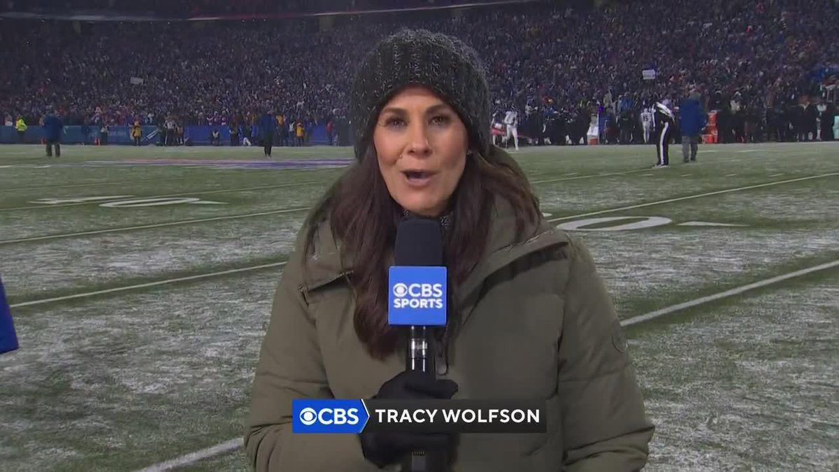 Our Tracy Wolfson getting everyone primed and up to date.