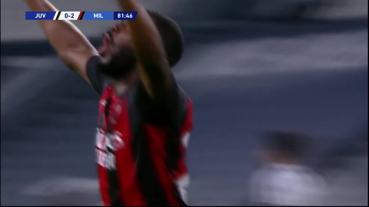 من الذاكرة .. رقم قياسي تاريخي! فيكايو توموري 🆚 يوفنتوس حقق أعلى ارتقاء في تاريخ الدوري الإيطالي: 2.56 متر 😱⚽️ يوفي على الأرض، وتوموري في السما! 🔴⚫👀