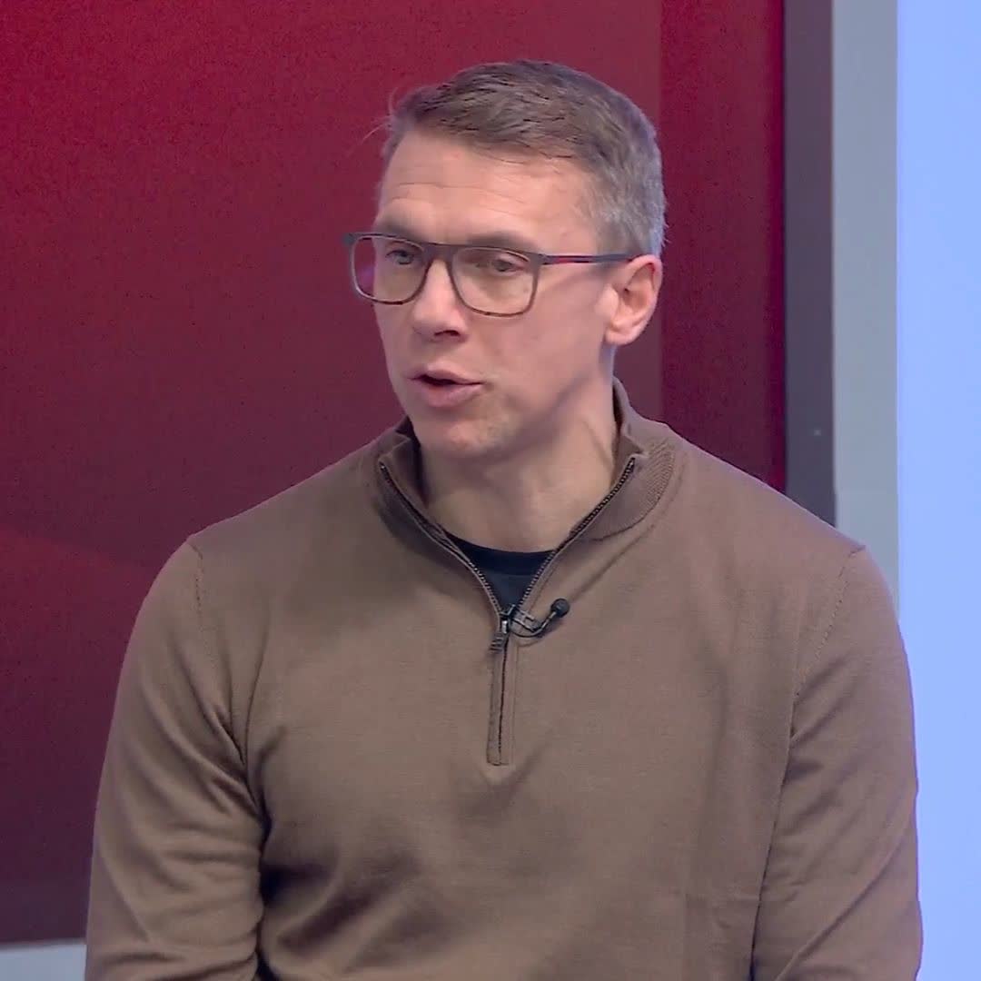 "The first eleven has to get the game won and that's very difficult in the Premier League." Stephen Warnock highlights the impact of Arsenal's injuries in the Premier League title race 🤕