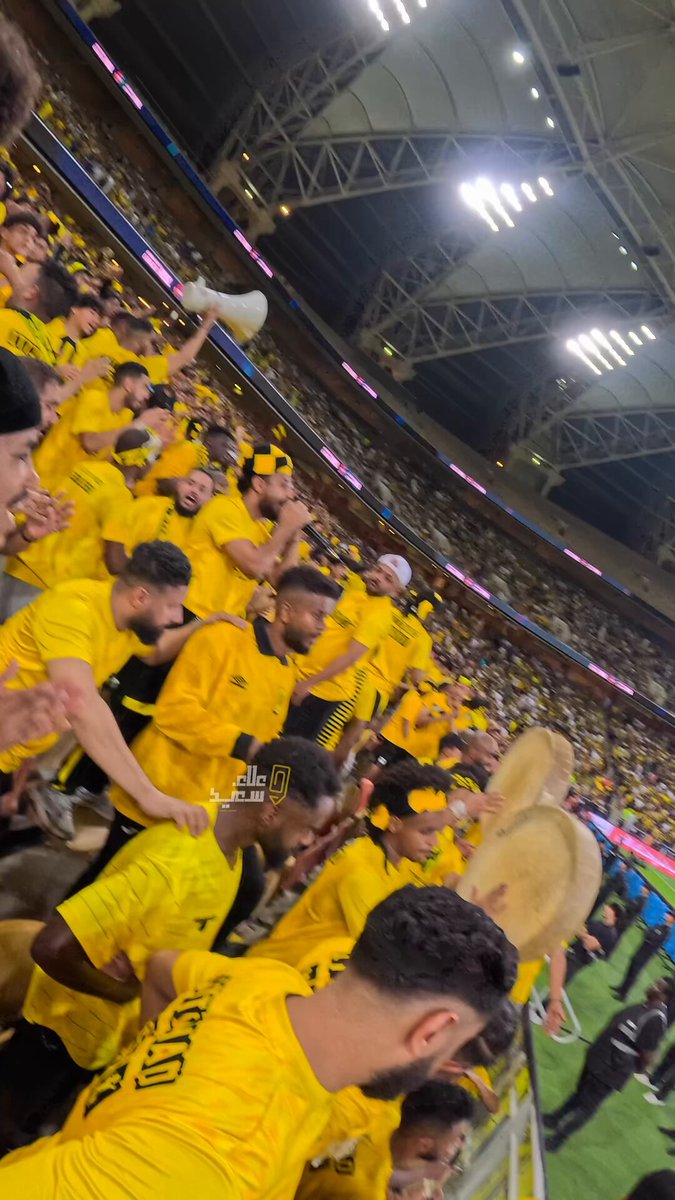 🔥 تم بيع 36 ألف تذكرة للقاء #الاتحاد_الشباب .. وتذاكر #الاتحاد " الموحدة " نفذت والمتبقي " الذهبية و الفضية " 🔴 متبقي تذاكر جماهير الشباب والتي تمثل ٣٠٪ من سعة الجوهرة لم تباع .. وفي حال عدم بيعها سيتم طرحها لجمهور الاتحاد قبل المباراة بـ ٢٤ ساعة