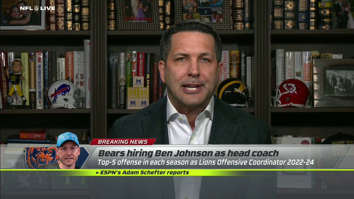 .Adam Schefter believes the "leading candidate" for the Bears' defensive coordinator position is former Saints head coach Dennis Allen ๐ฏ