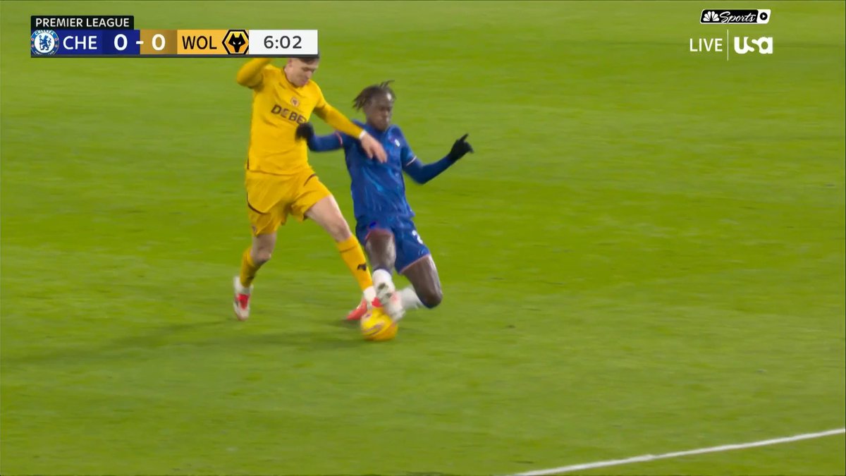 Trevoh Chalobah was exiled from Chelsea's first-team squad this summer, stripped of the No. 14 jersey and loaned out. Five days after emergency recall, he drops player-of-the-game display and an assist in win. Immense mental strength from a boyhood Blue back where he belongs 🦁