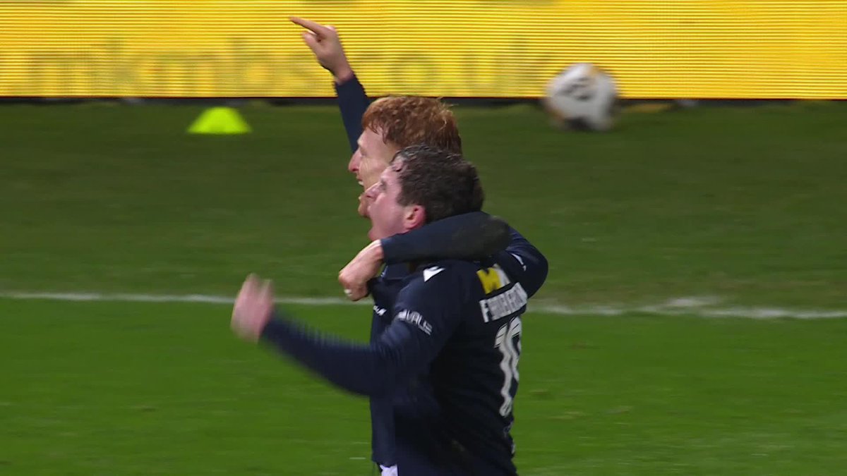 The full-time scenes 🎉 What a night for Dundee Football Club who knocked their rivals out of the #ScottishCup 🔵🏆