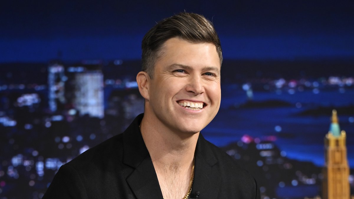 .Colin Jost was in trouble with Scarlett Johansson after his annual Saturday Night Live - SNL Christmas Joke Swap with Michael Che 🤣 #FallonTonight