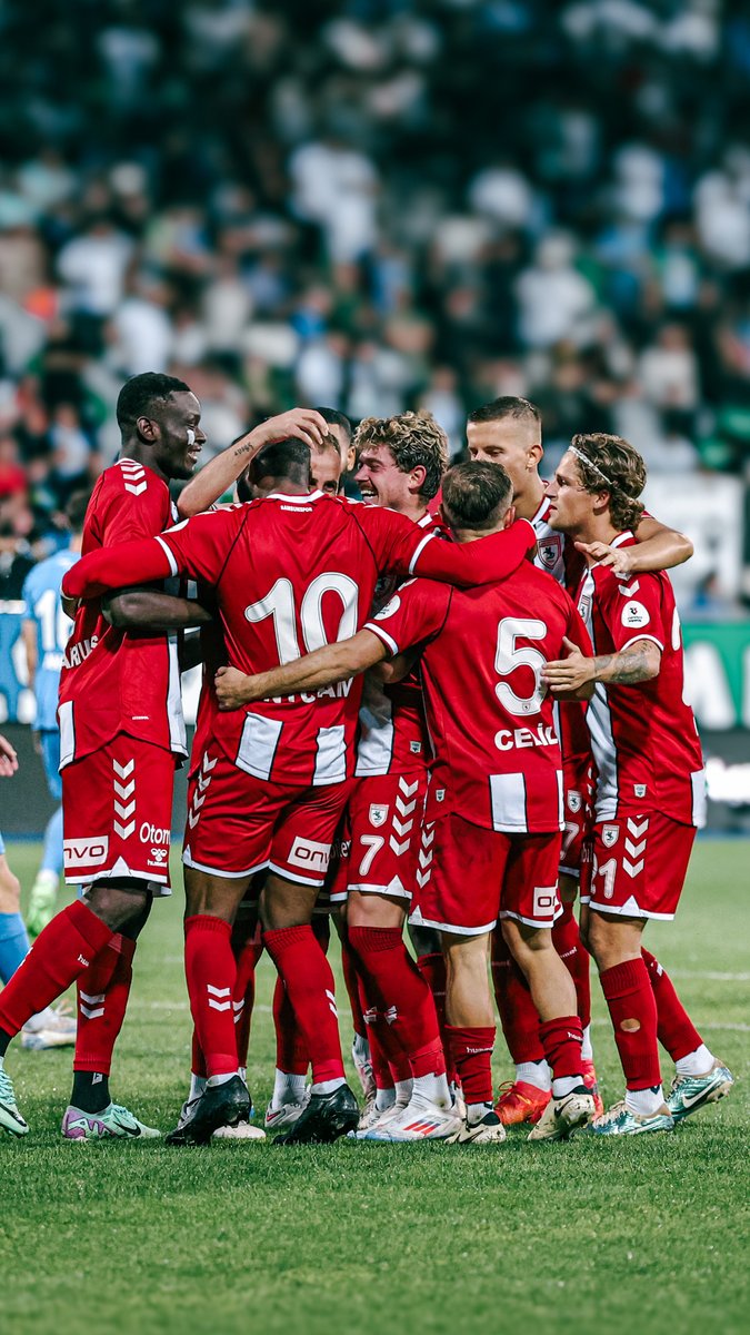 Samsunspor Aile, Samsunspor Kardeşlik demek... 💯Brotherhood #AtatürklüArma #Samsunspor #21OcakDünyaSarılmaGünü