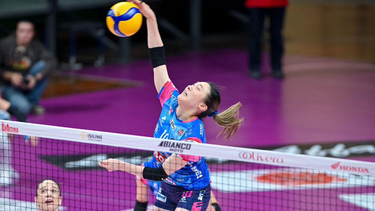 LVF 🇮🇹: MAYU ISHIKAWA, THE MVP! 🔥 With 24 points and a well-deserved MVP award, Mayu Ishikawa led Novara to a triumphant 3-1 home victory over Firenze. 💪✨ 📺 Watch the replay on VBTV: 🏐 #LVFSerieA1 #Volleyball #Pallavolo