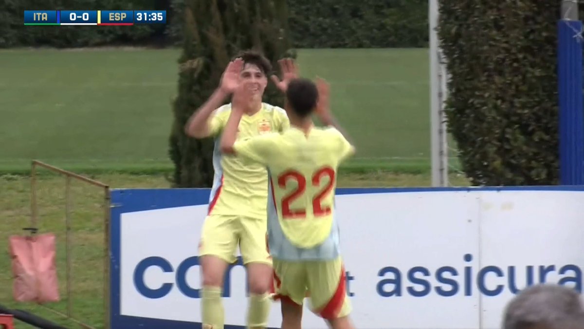 📺 𝗥𝗘𝗦𝗨𝗠𝗘𝗡 | 𝗦𝗨𝗕-𝟭𝟳 🆚 🇮🇹 0-2 🇪🇸 ⚽ 0-1 | Diego Lacosta (32') ⚽ 0-2 | Pedro Fernández (70’) 🏆 Partido internacional amistoso 🗞 CRÓNICA: