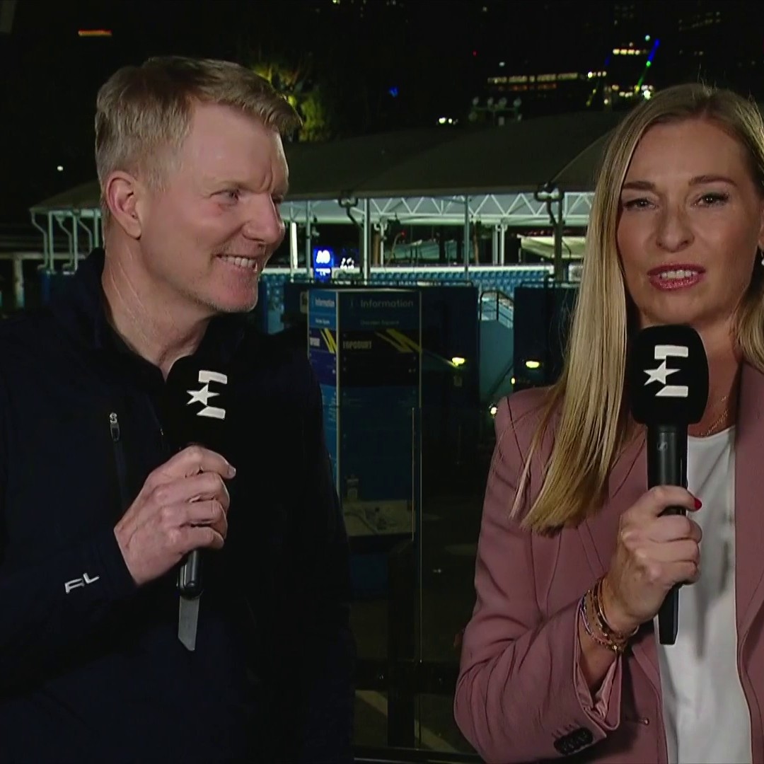 "Those friendships they will never end" Barbara Schett-Eagle on Sabalenka and Badosa's relationship on and off the court 🤝 #AusOpen