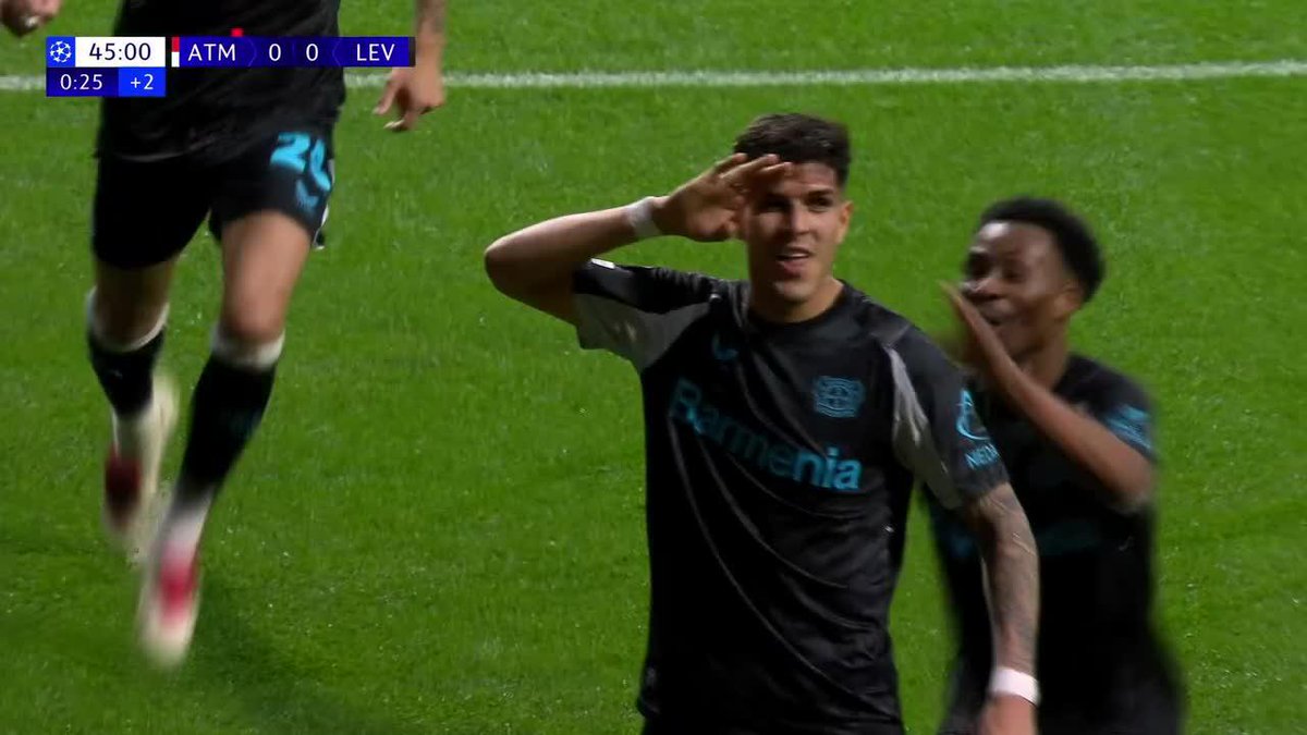 ¡ATENCIÓN ECUADOR! ¡Piero Hincapié marca en España el 1-0 del Leverkusen ante Atlético de Madrid! 📺 Mirá la #UCL en #DisneyPlus Premium