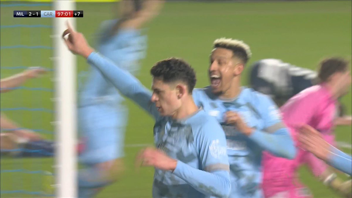 "THEY HAVE DONE IT!" Yousef Salech equalises for Cardiff City with the last kick of the game 😱