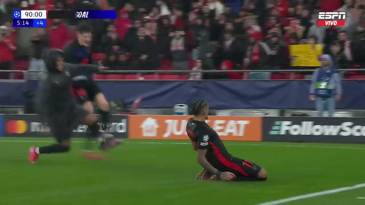 2': Benfica 1-0 Barça 13': Benfica 1-1 Barça 22': Benfica 2-1 Barça 30': Benfica 3-1 Barça 64': Benfica 3-2 Barça 68': Benfica 4-2 Barça 78': Benfica 4-3 Barça 87': Benfica 4-4 Barça 96': Benfica 4-5 Barça LOCURA DE PARTIDO. 🤯🍿