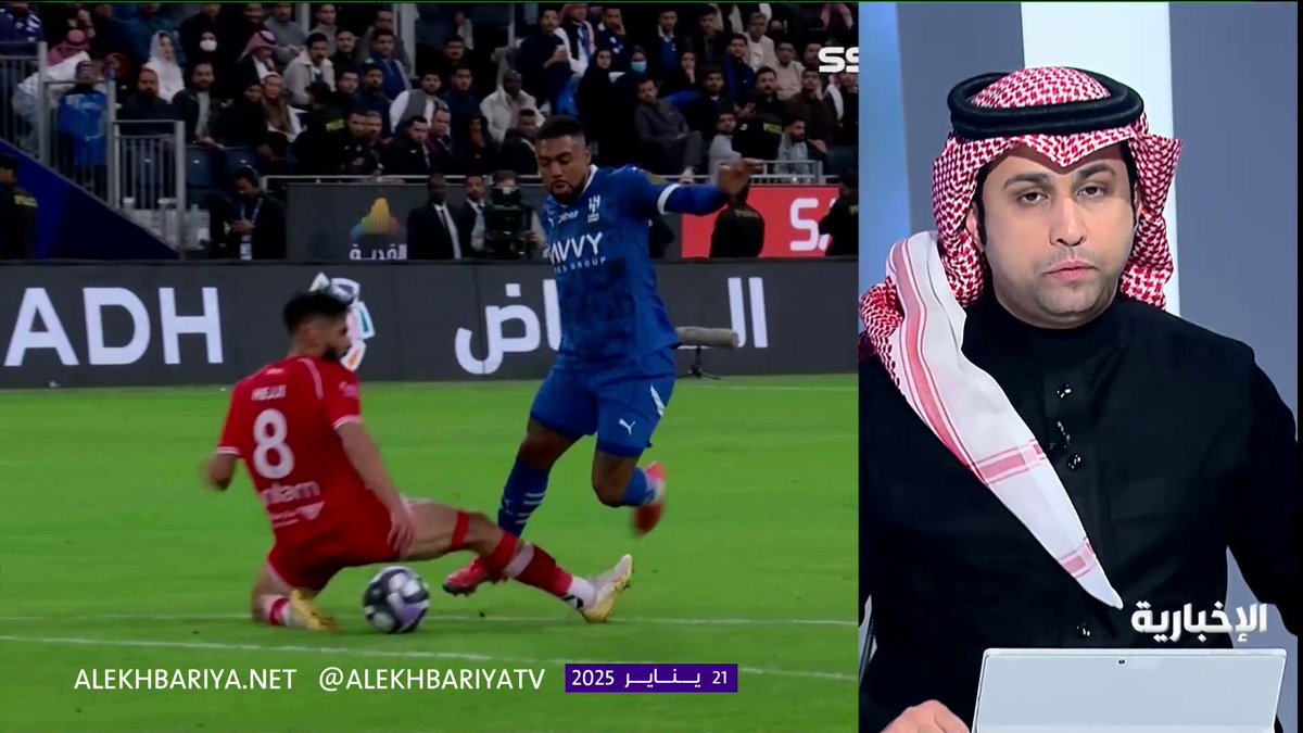 المحلل التحكيمي جمال الغندور : يتكلم عن #فساد الحكم الارجنتيني المنتدب وفرق التعامل مع الفريقان حيث يتعامل بصرامة مع لاعبين #الوحدة ويتساهل مع خشونة لاعبين #الهلال . #الهلال_الوحده