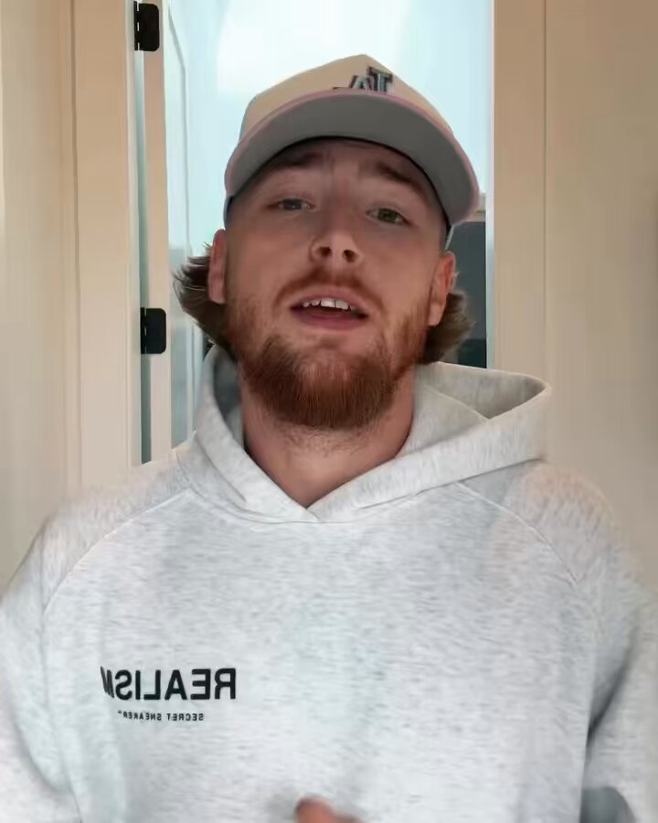 Bailey Zimmerman took to social media today to apologize for his performance recently at “Crash My Playa.” “I’m gonna do everything in my power to make sure that this never happens ever again, and I wanna show you guys the person that I truly am.”