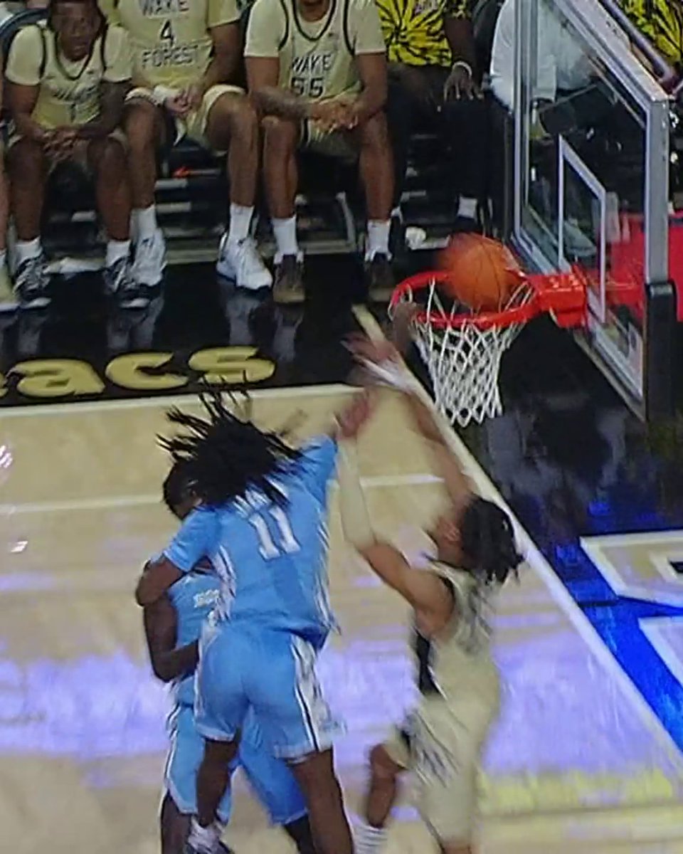 Ian Jackson is definitely a candidate for dunk of the year 😱 Carolina Basketball