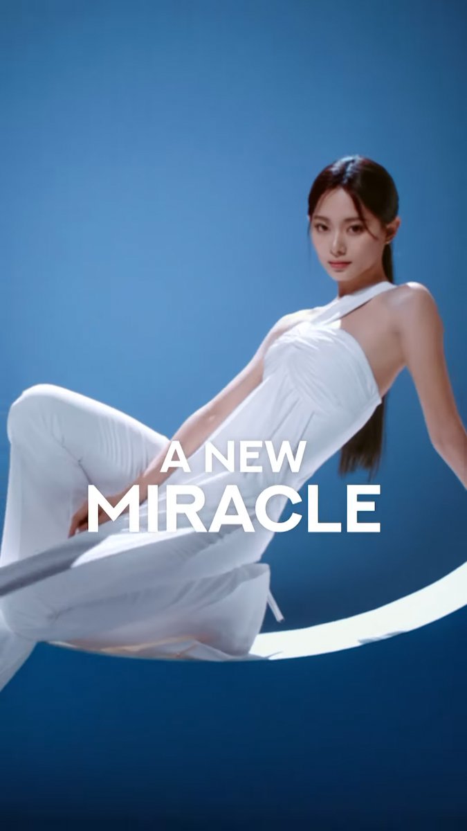 TZUYU LOOKS GORGEOUS FOR POND'S SKIN INSTITUTE
