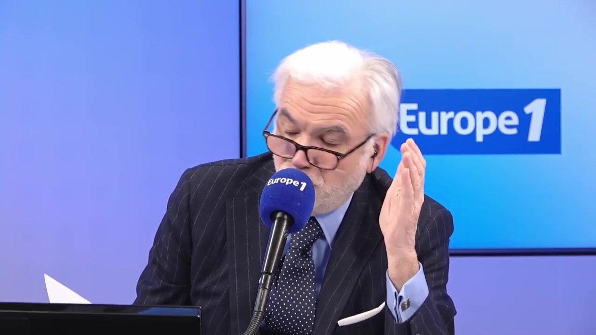 La RTBF diffuse le discours de Donald Trump avec un différé : "on est chez les fous !" Pascal Praud pousse un coup de gueule contre la RTBF info #PascalPraudEtVous #Europe1