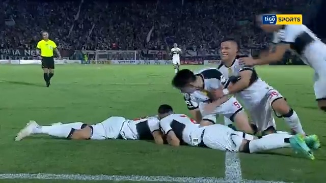 🏆La primera #SupercopaAPF se disputó el 12 de diciembre del 2021 y fue con un clásico. 🔳Olimpia le ganó a Cerro Porteño 3-1 en el Defensores del Chaco, con goles de Roque Santa Cruz, Richard Ortiz y Alejandro Silva, para ser el primer supercampeón de la APF.