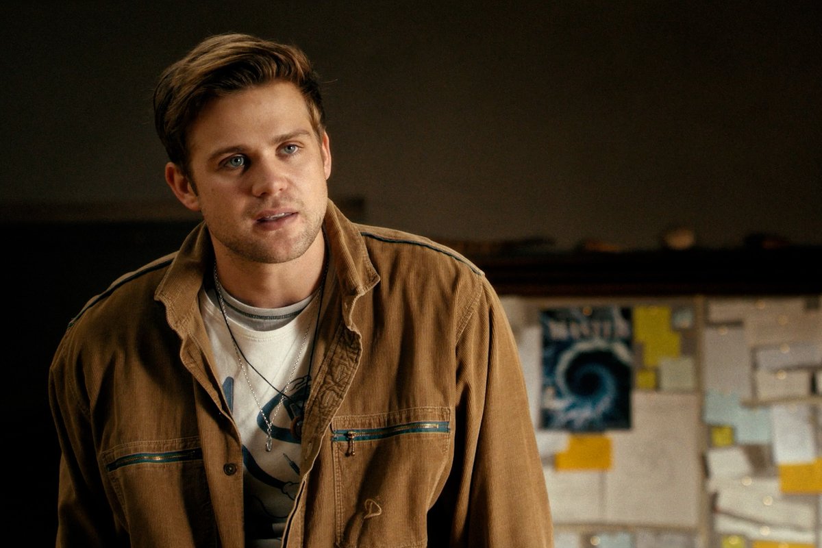 An introduction to prime numbers with Leo Woodall. #PrimeTarget — Now Streaming
