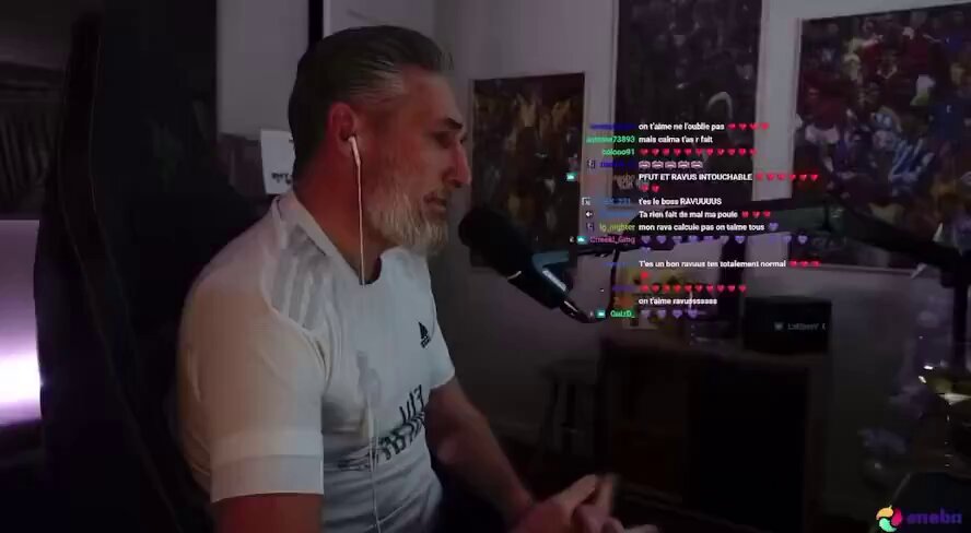 Ravus en larme suite au harcèlement qu'il subit pour ses blagues au Stream For Humanity 😕
