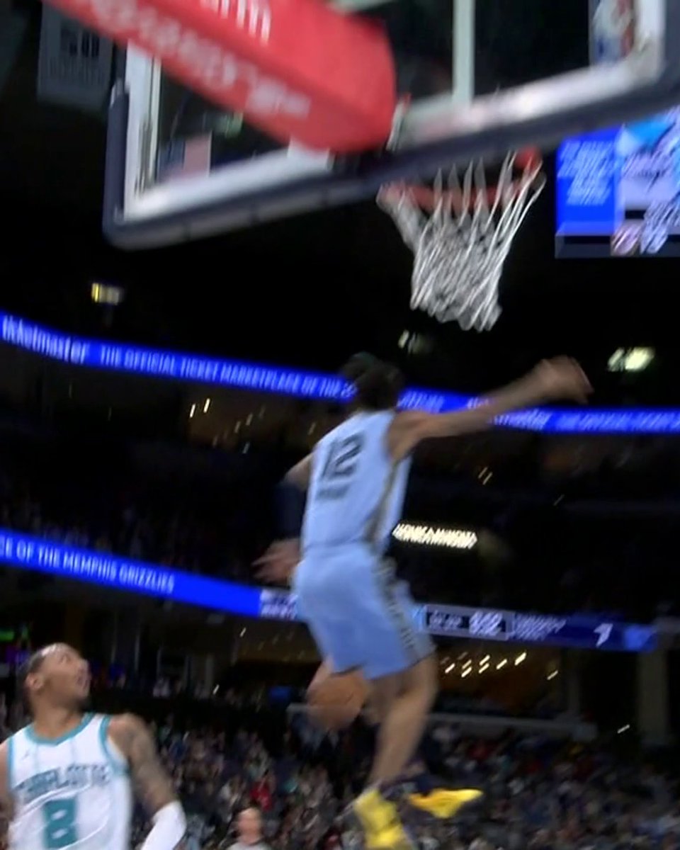 JA MORANT SNATCHED THE LOB 😳