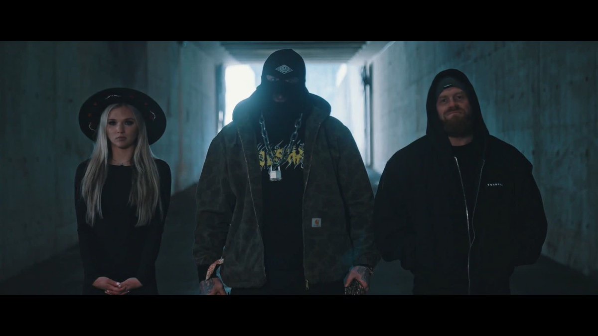 "We are done living in the shadows... No rules... Just VIOLENCE!" Watch #AEWDynamite LIVE on TBS Network & @SportsOnMax Big Bad Brody King | Buddy Matthews | julia hart