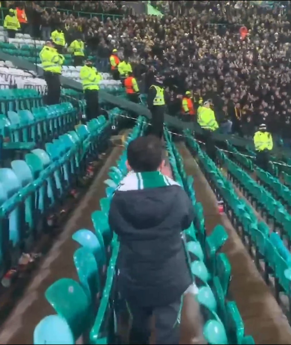 BSC Young Boys fans gave this young Celtic fan an unforgettable moment last night... What football is all about 👏 (via Kevin McLaughlin)