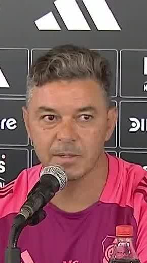 "YO ESTOY ACÁ PORQUE QUIERO MI PAÍS, PORQUE RIVER ES TODO PARA MÍ. QUIERO ESTAR ACÁ MUCHO TIEMPO" 🗣️ Marcelo Gallardo y un mensaje que puede dejar tranquilo a los hinchas. ¿Muñeco para rato?