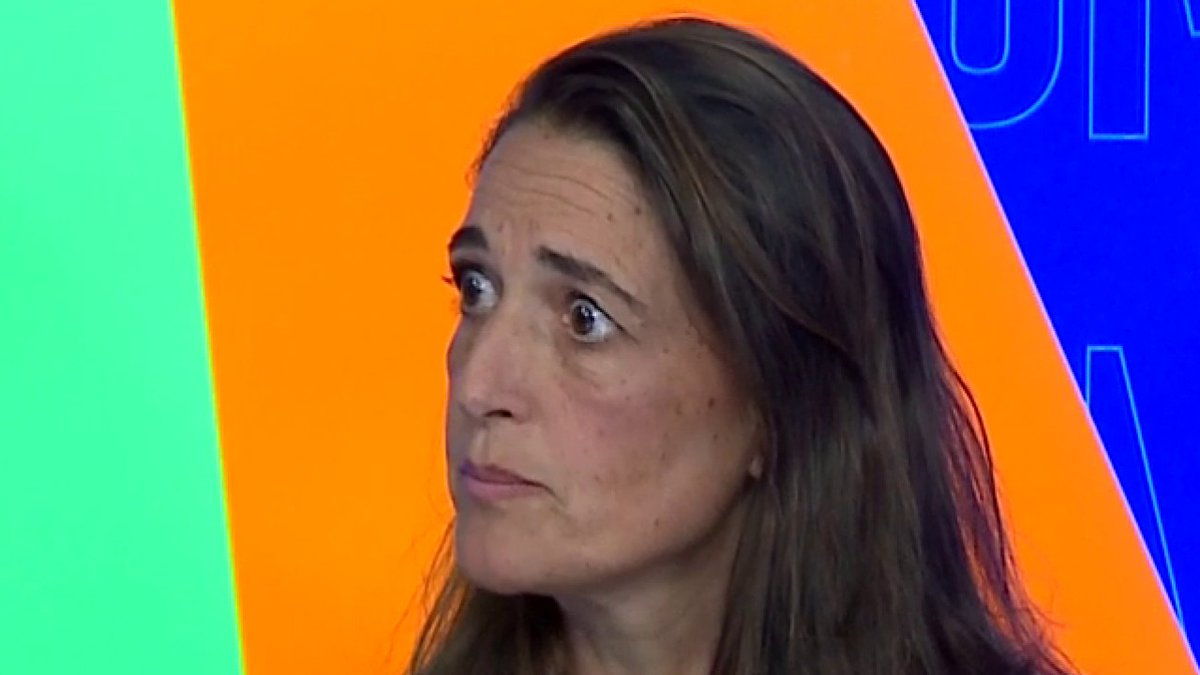 "Le Quai d'Orsay a cette tradition antisémite, anti-israélienne depuis toujours. Macron devrait plutôt s'inquiéter de ses fichés S, ses OQTF, ses problèmes avec l'Algérie et sa colonie de Mayotte" Nili Kupfer-Naouri (Nili Kupfer- Naouri) avocate