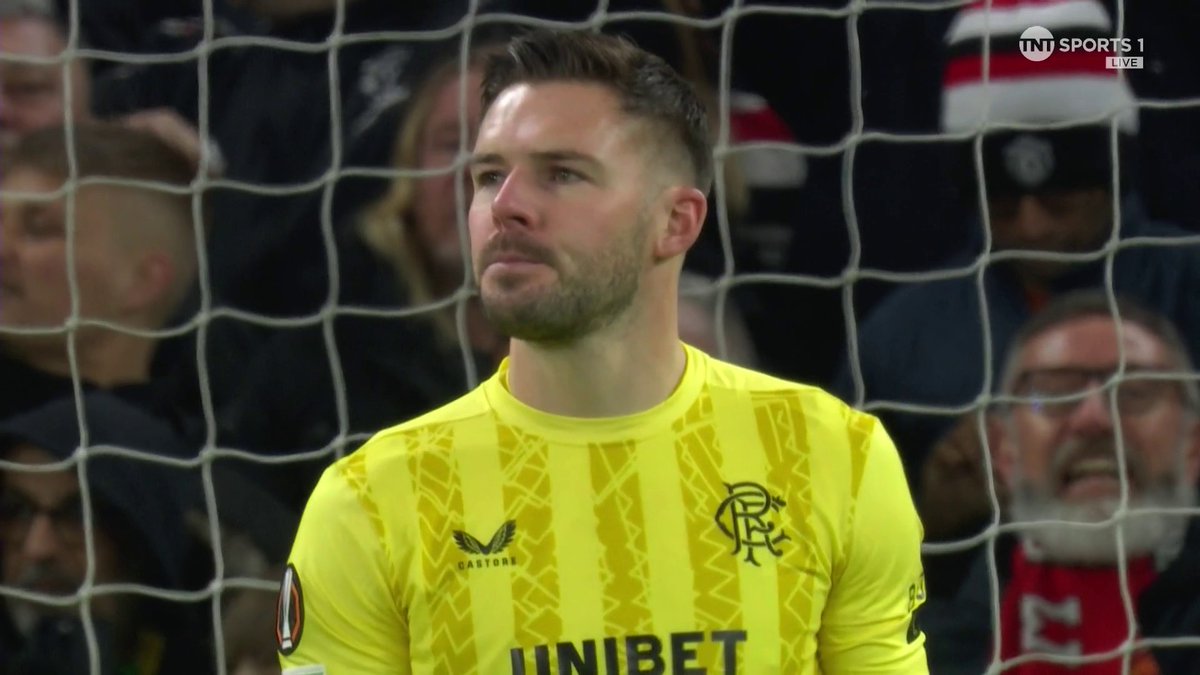Jack Butland won't be watching this one back ๐ซฃ The former Man United goalkeeper punches the ball into his own net ๐ฌ ๐บ TNT Sports & discovery+ UK