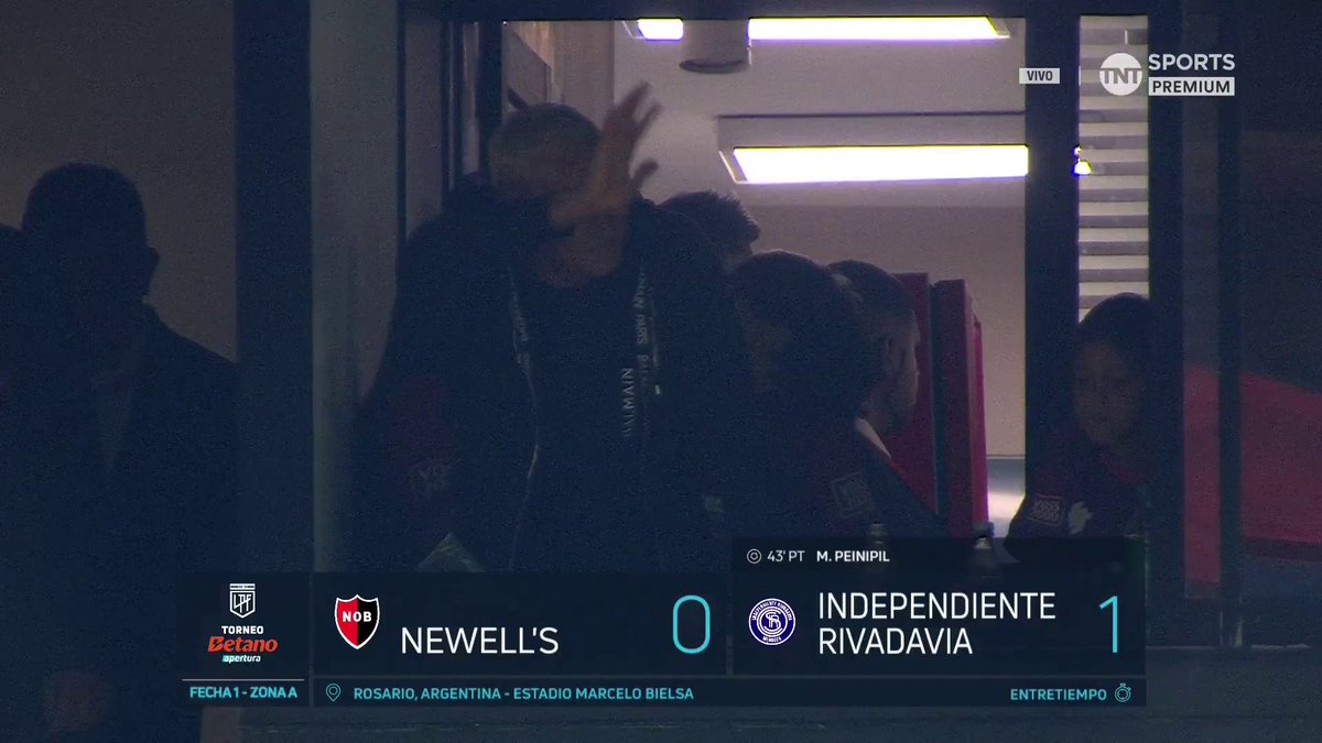 👏🏻🇨🇷 LOS APLAUSOS DE LA GENTE DE NEWELL’S PARA KEYLOR NAVAS EN ROSARIO.