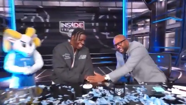 5-Star recruit Caleb Wilson announced his college commitment with Chuck's guarantee button 🤩🎉 Up next? Carolina Basketball 😎