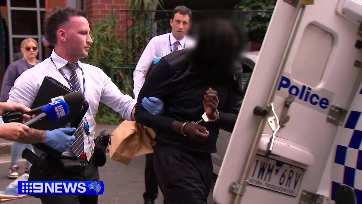 Youth gang violence has erupted on the streets of Collingwood with two teenagers shot and taken to hospital. Police are looking into links between rival gangs and whether this was an act of retribution. Gillian Lantouris #9News