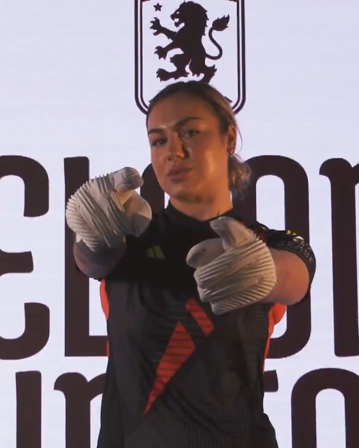 Welcoming a new addition to our GKU 🧤