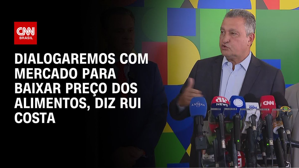Durante uma entrevista coletiva, o ministro da Casa Civil, Rui Costa, disse que o Ministério irá dialogar com o mercado para discutir sugestões para diminuir os preços dos alimentos e aumentar a produção. #BastidoresCNN
