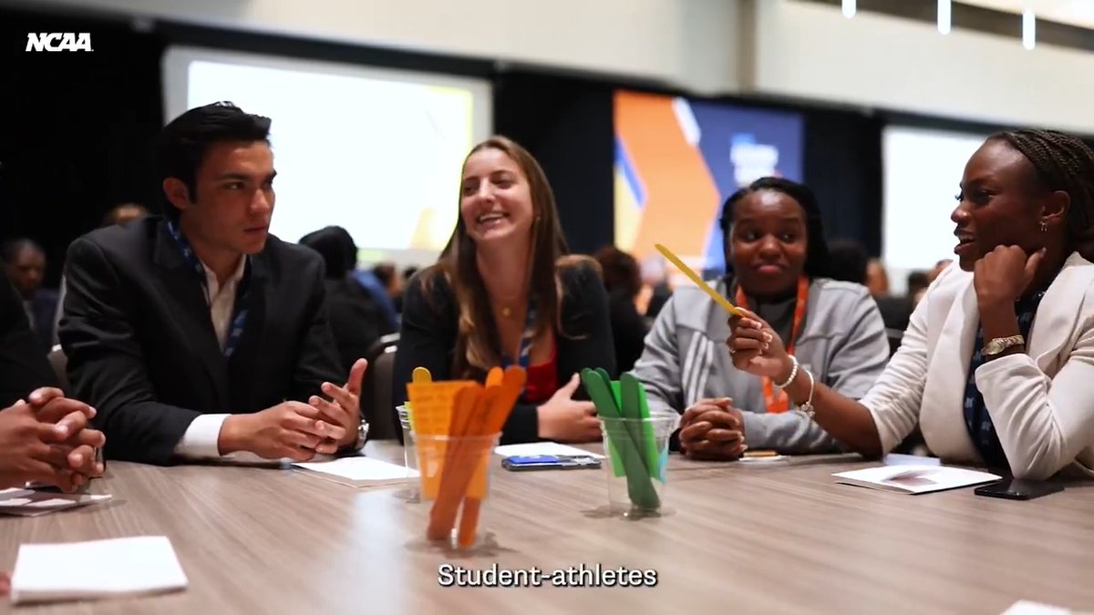 Athletics administrators, do you know a student-athlete who wants a career in sports? Nominate them for the Career in Sports Forum, a program jam-packed with insight into the industry! ✍️ #NCAALearnLead | 🔗