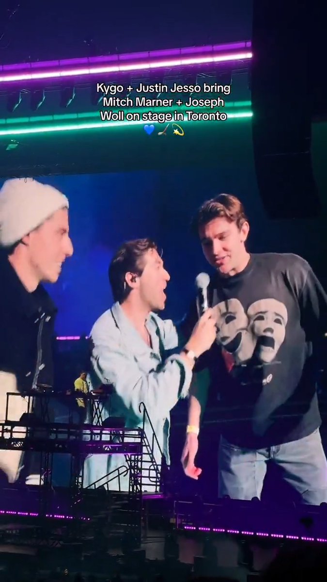 Leafs' Mitch Marner and Joseph Woll joined Kygo on stage in Toronto last night to sing "Stargazing" 😂👏 🎥: willtravelforconcerts / TT