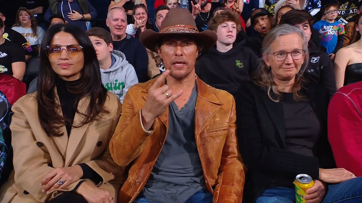Alright, alright, alright 😎 We’ve got Matthew McConaughey in the house tonight! #SmackDown