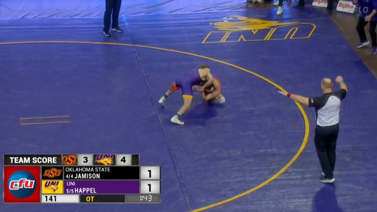 CHOO-CHOO, HERE HE COMES!!!! 🚂 Cael Happel gets the sudden victory TD for the 4-1 win over Jamison! UNI 7, Oklahoma State 3 #PantherTrain | #EverLoyal