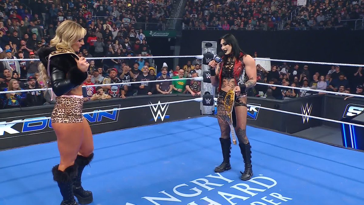 .RheaRipley_WWE had remind Tiffany that there’s more than one women's champion 😤 #SmackDown