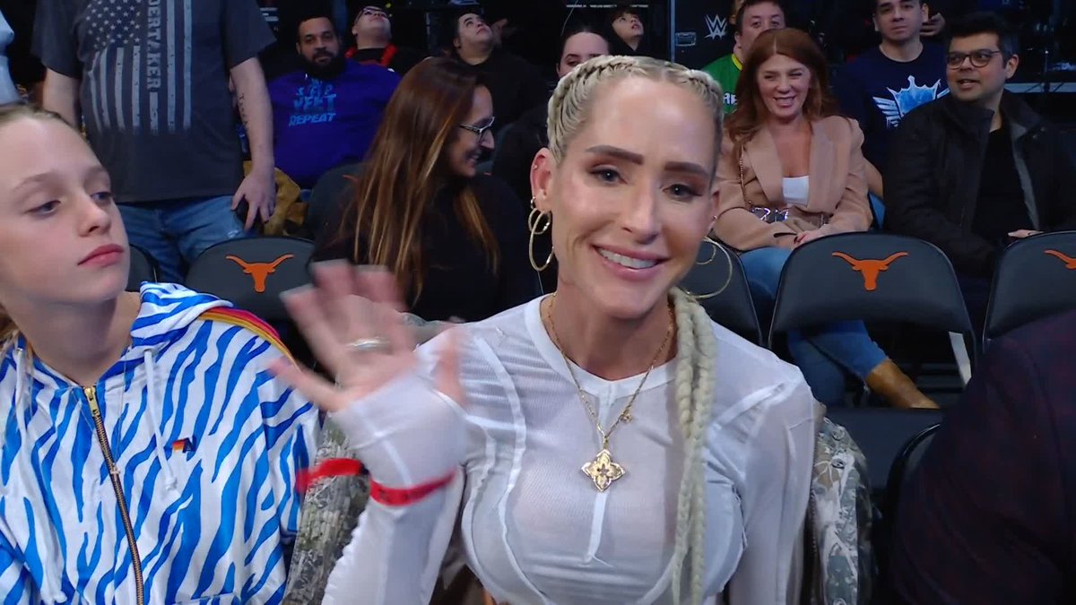 The Superstars are out tonight! 🤩 #SmackDown
