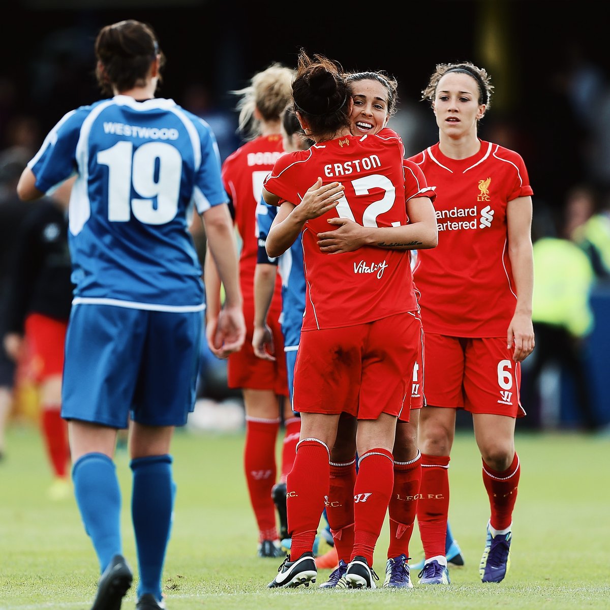 The Fara Williams MBE wonder goal that helped us win the title in 2014 😱